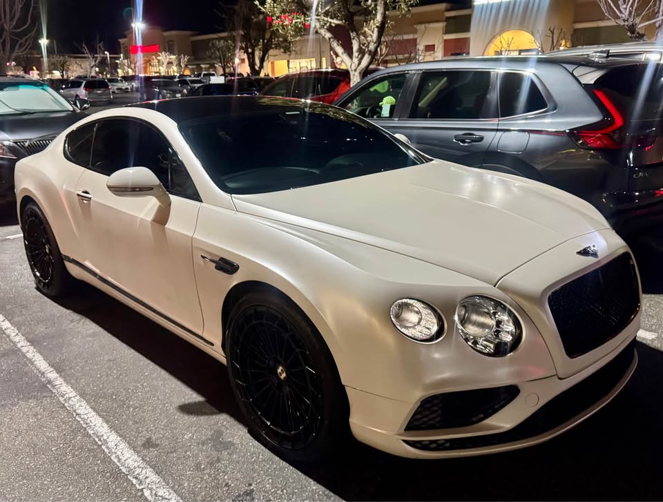 Pearl white Bentley Continental GT after exterior detail